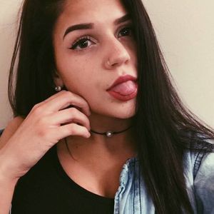 Meet your Posher, Chloe